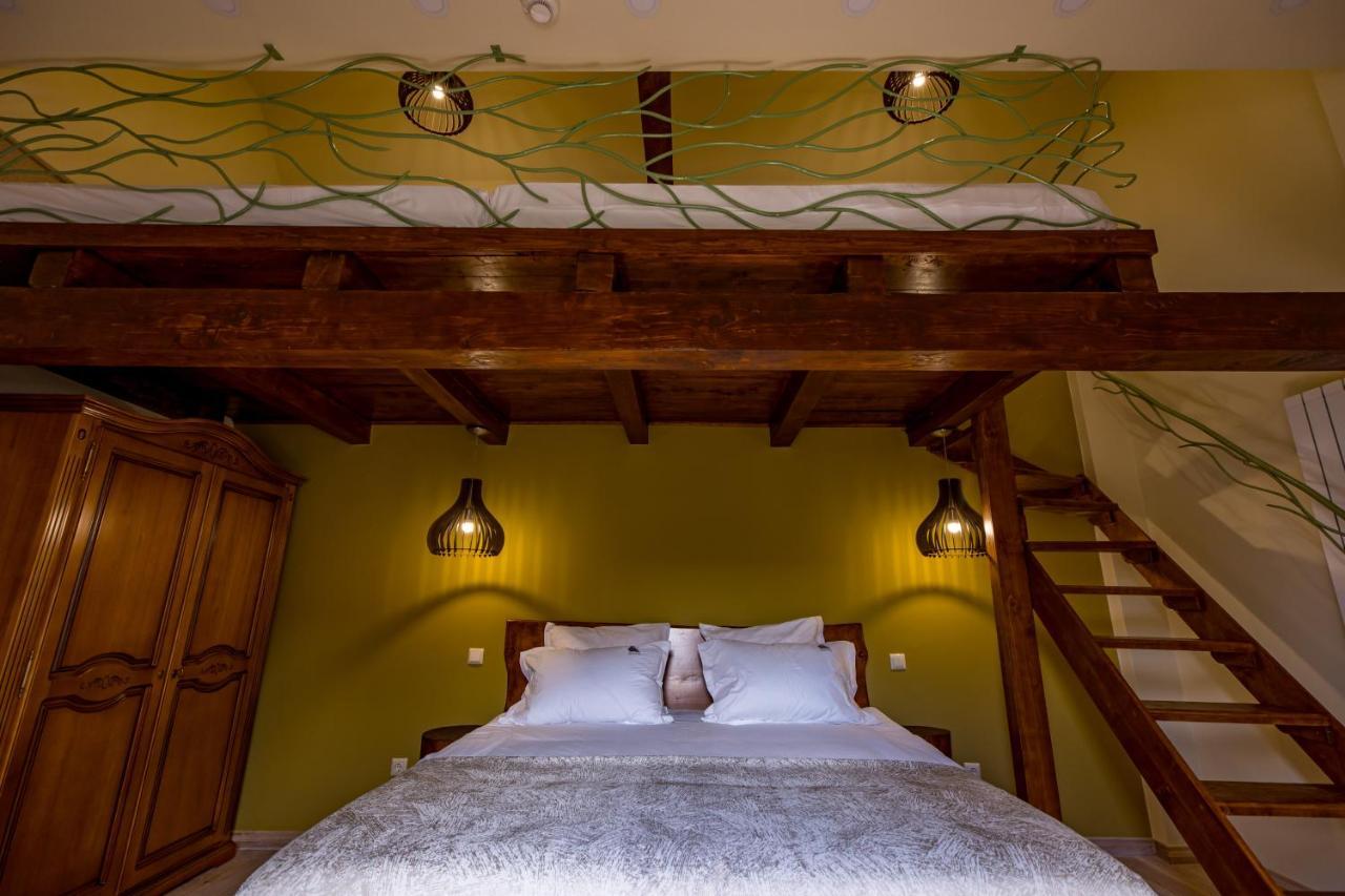 Hotel Casa Iustin Moroeni Zewnętrze zdjęcie