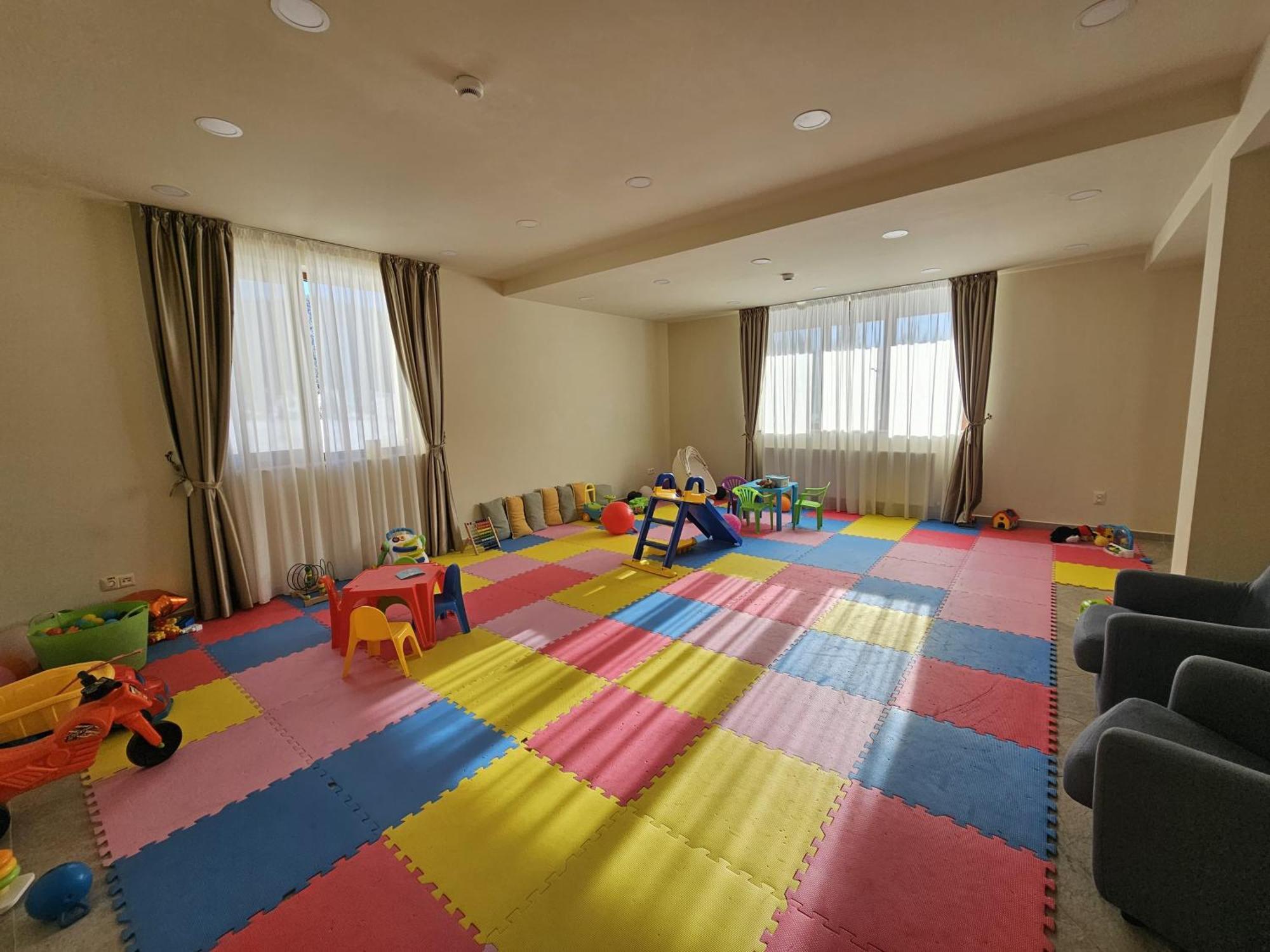Hotel Casa Iustin Moroeni Zewnętrze zdjęcie